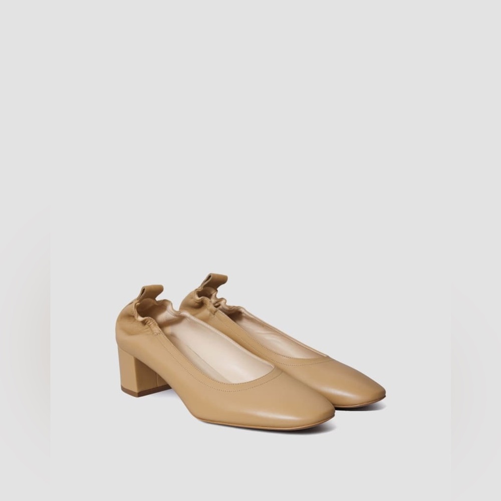 NWOT Everlane The Day Heel